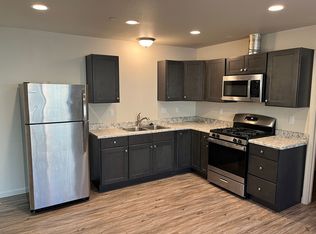 1465A E Ash Ave, Santa Maria, CA 93454