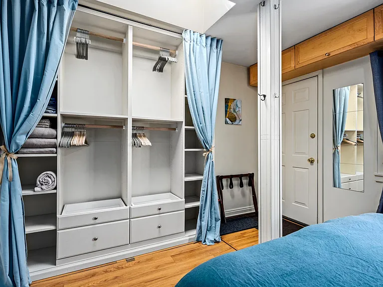141 W Archer Pl — Photo 15