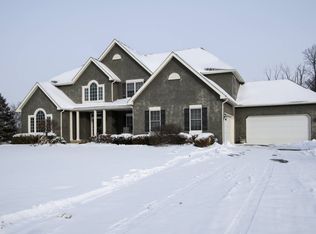6035 Streamside Dr, Galena, OH 43021