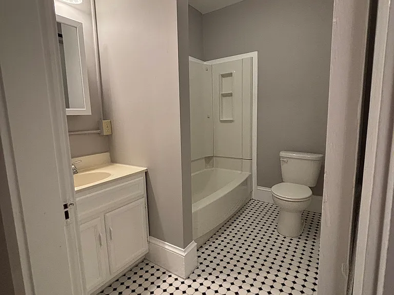 19-25 West St #301 — Photo 7