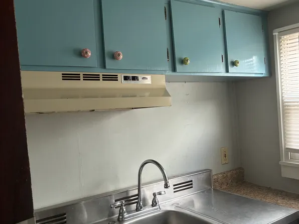 31 N College St APT 4, Schenectady, NY 12305