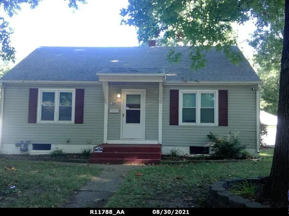 3140 SW 12th St, Topeka, KS 66604