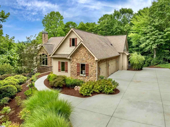 102 Long Shadow Ln, Travelers Rest, SC 29690