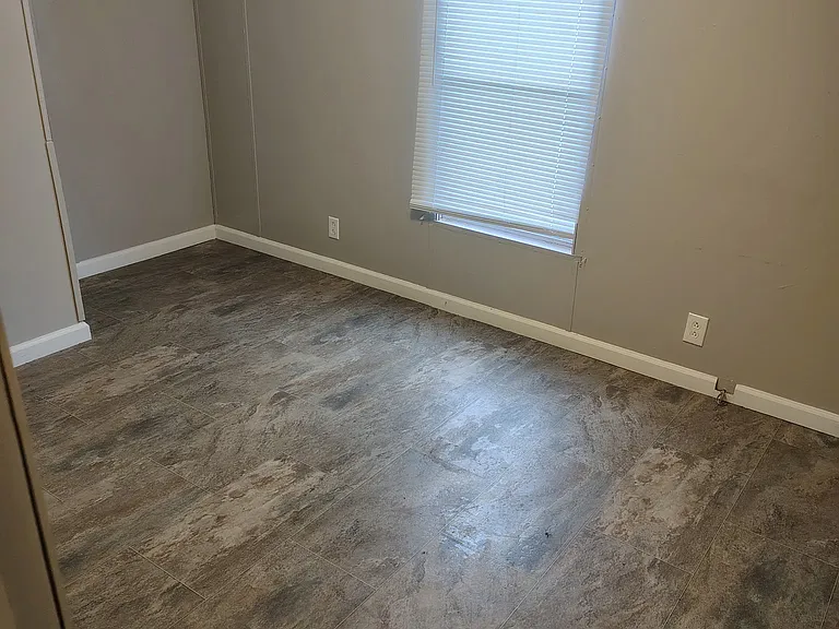 515 Michelles Cv — Photo 8