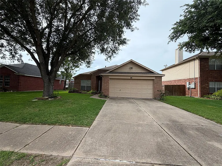 9803 Hallmark Ln — Photo 24