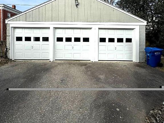 parking .... garages are not available