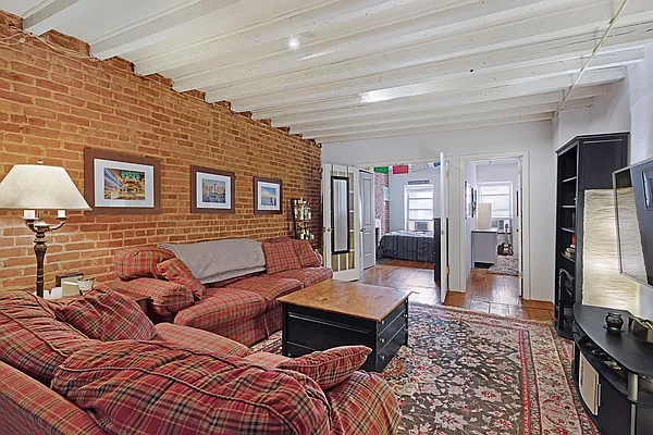 Rented by Compass | media 13