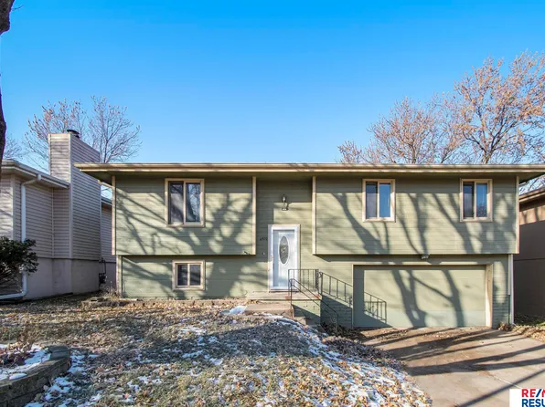 11570 Rambleridge Rd, Omaha, NE 68164