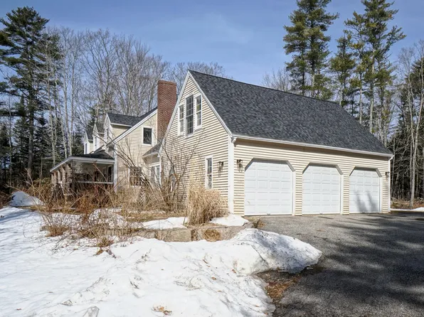 38 Hurricane Road, Gorham, ME 04038