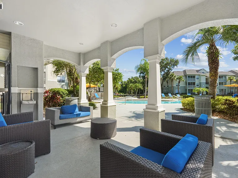 Alvista Sterling Palms — Photo 15