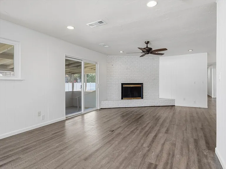 2224 N Bethel Ave — Photo 8
