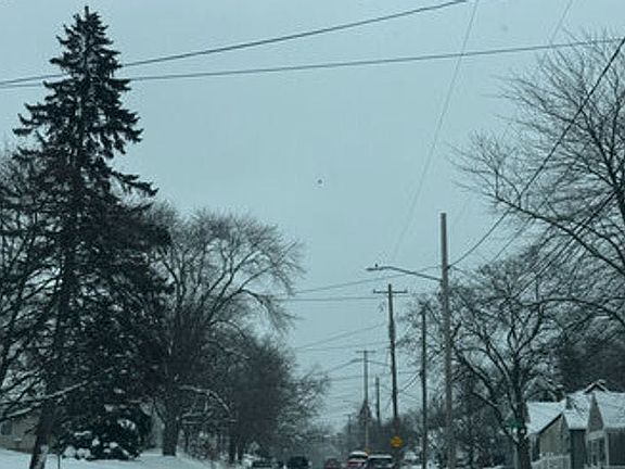 5th image of 1003 Merritt St SE
