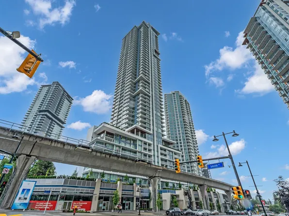 518 Clarke Rd #2107, Coquitlam, BC V3J 0S7