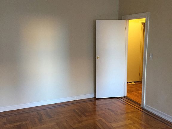 4th image of 280 E 21st St APT 1D