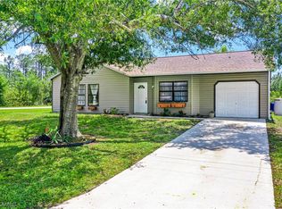 11465 2nd Ave, Punta Gorda, FL 33955