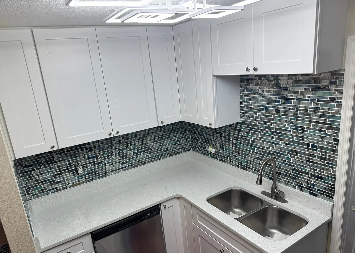 Upgraded kitchen backsplash - 8855 Babcock St SE #1
