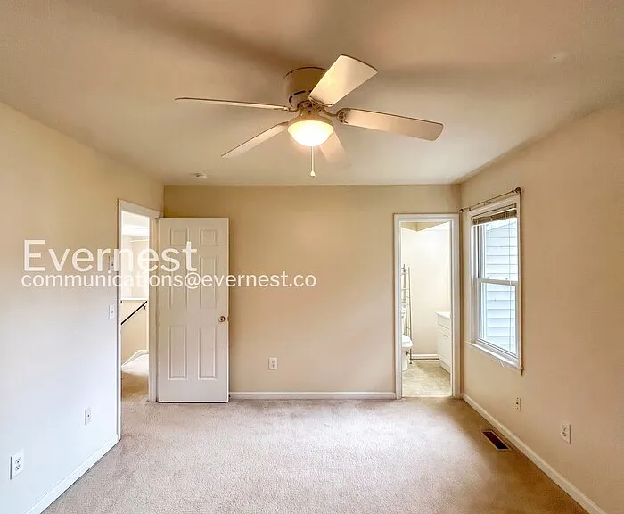11406 Wentworth Ct — Photo 15