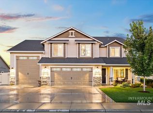 934 N Crews Way, Star, ID 83669