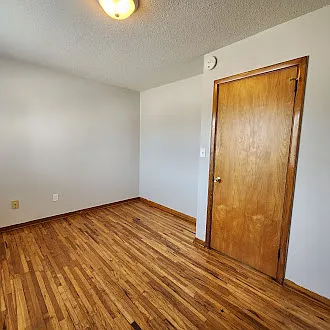 905 W Benton Street — Photo 6