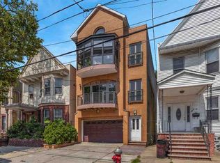 820 Pavonia Ave #1, Jersey City, NJ 07306
