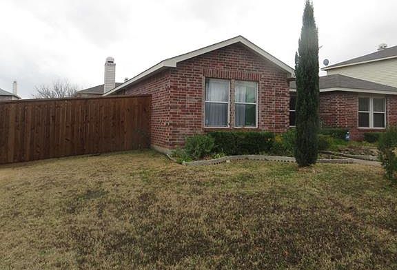 2nd image of 1405 Lonesome Dove Trl