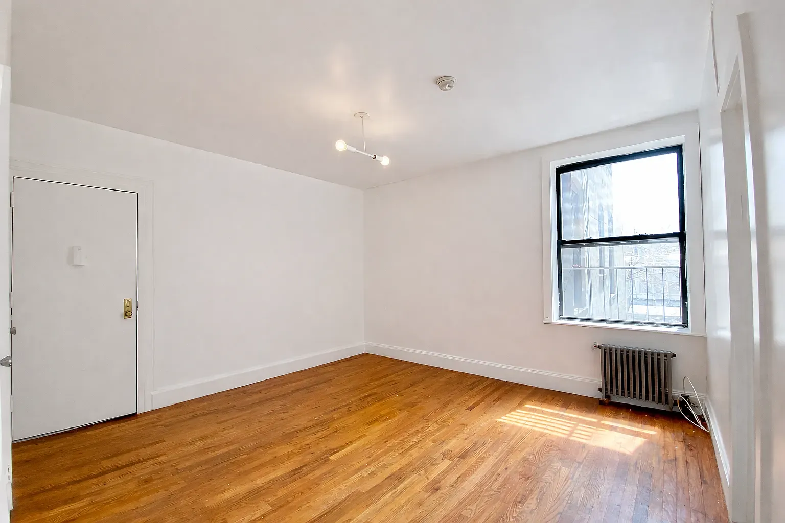 666 Hancock Street — Photo 1