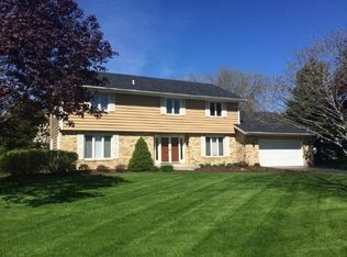 6 Cedarwood Ct, Racine, WI 53402