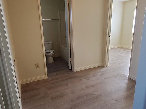 3rd image of 445 E Hamilton Ave APT 1