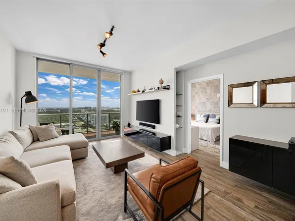 3470 E Coast Ave APT H2403, Miami, FL 33137