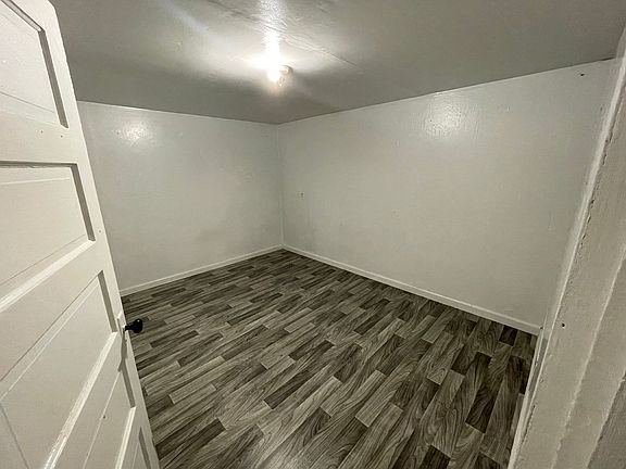 4th image of 208B Lakeview St