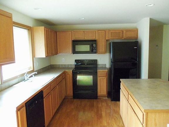 5th image of 22421 N Clear Lake Blvd SE