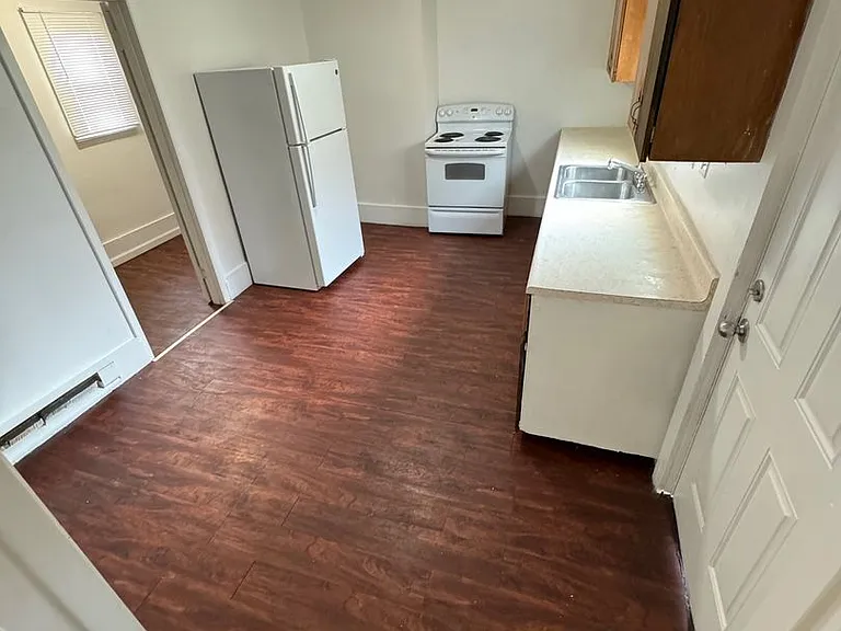 907 Union Ave — Photo 14