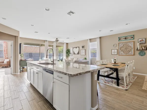 7915 S 23RD Way, Phoenix, AZ 85042