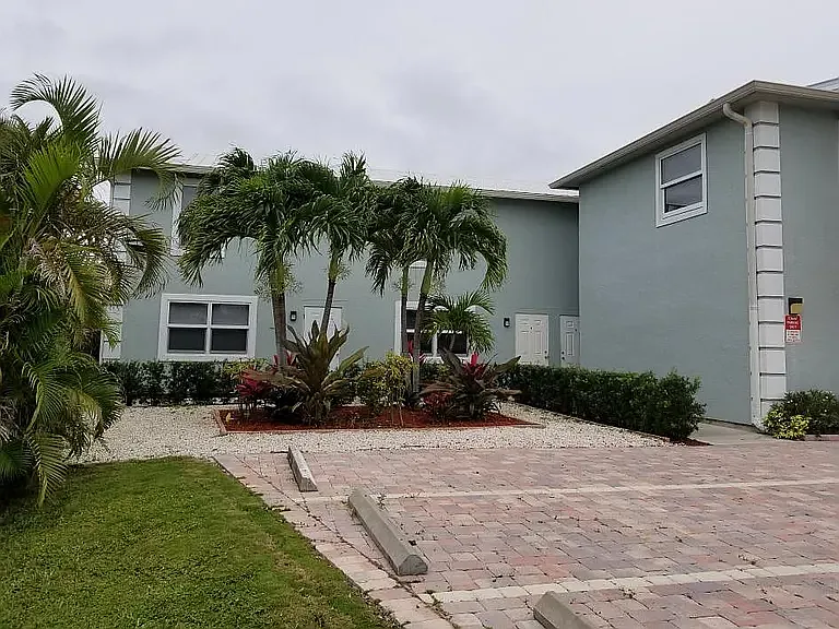 Building Photo - 1712 Gulfstream Ave