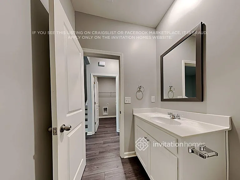 125 Webster Cir — Photo 16