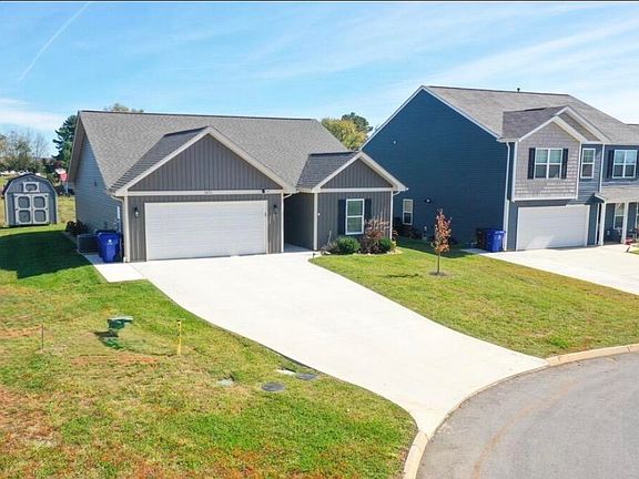 4th image of 1071 Evan Ct