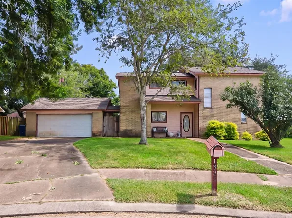 1325 Molina Ct, Angleton, TX 77515