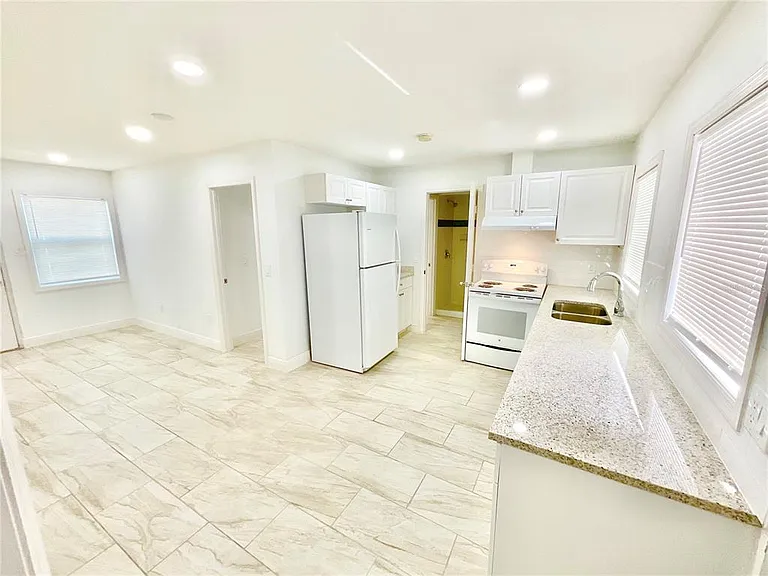 2117 Calusa Trl #B — Photo 2