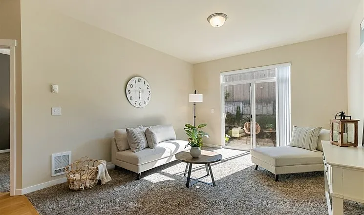 2 bed, 1050 sqft, $2,330 — Photo 2