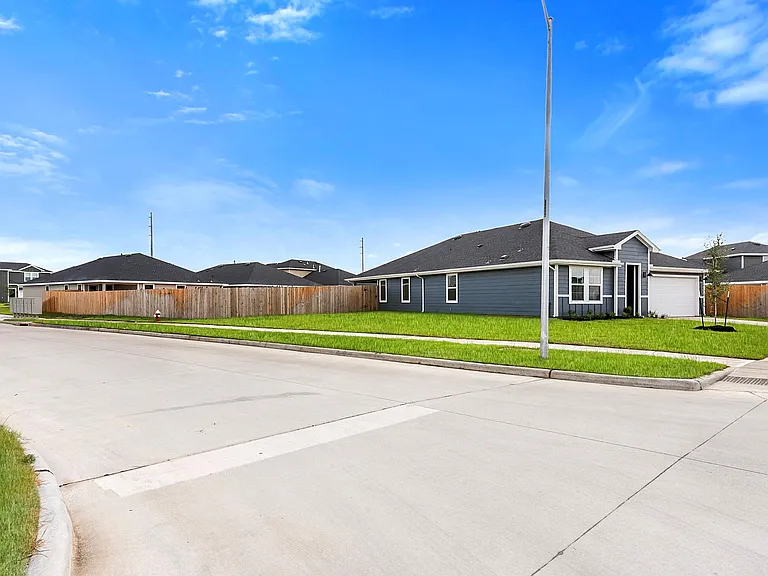 3203 Langley Bend Ln — Photo 2