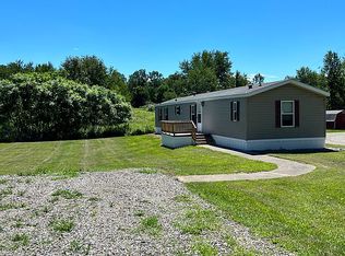 1951 E Sterling Rd, Jonesville, MI 49250