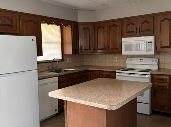 704 E Main St, Glen Lyon, PA 18634