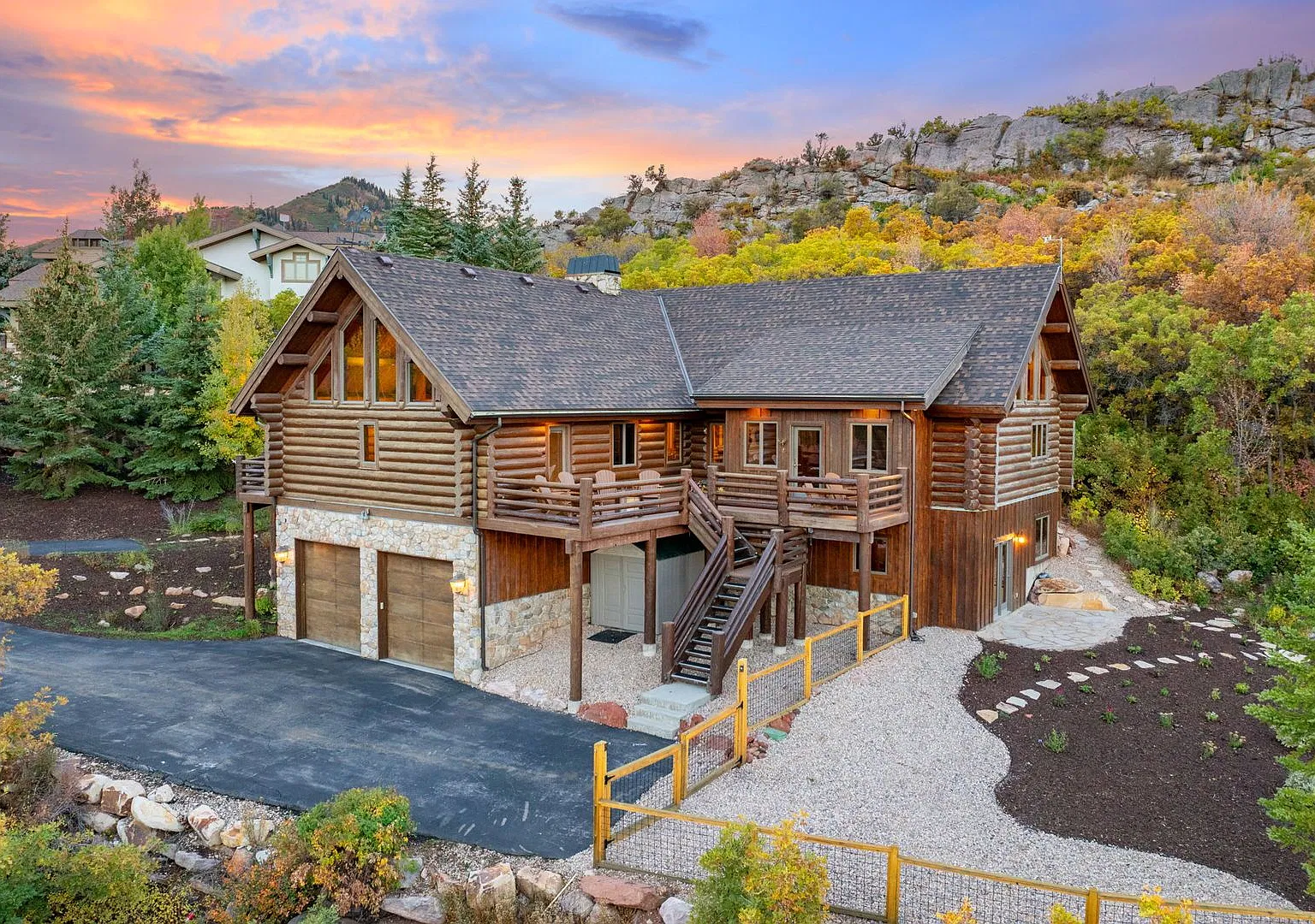 Luxury Mountain Home in Pineridge — Photo 2