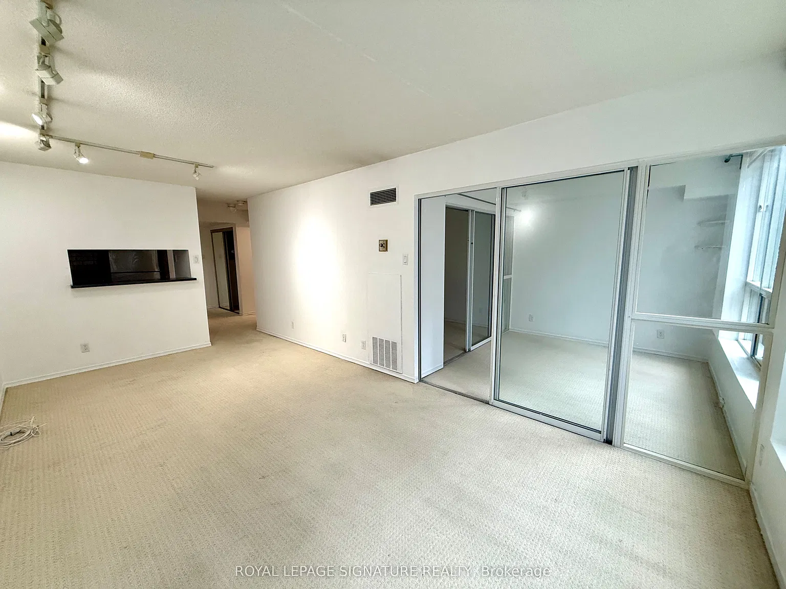 2 bed, $2,300 — Photo 4