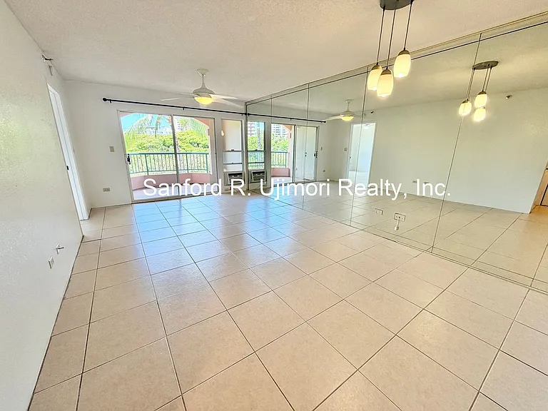 1090 Ala Napunani St #3-310 — Photo 2
