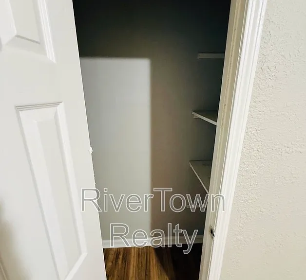 3046 Sinclair St — Photo 18