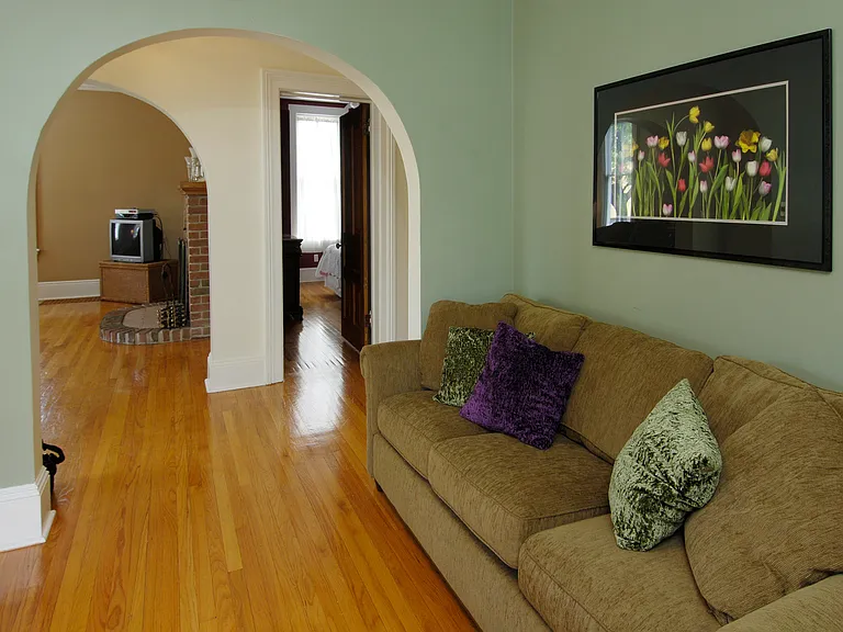 114 S 2nd St #1 — Photo 3