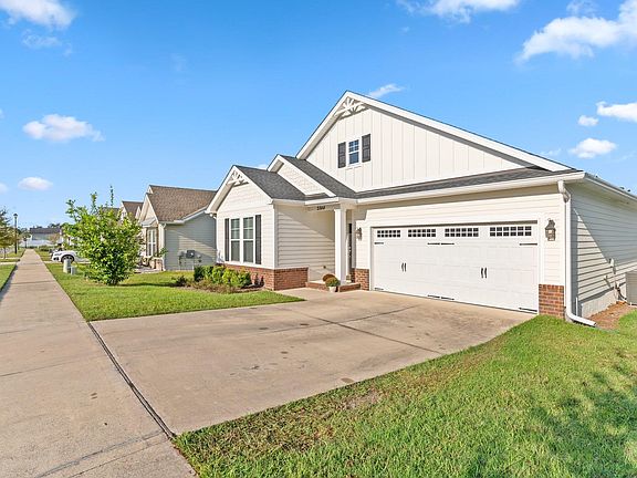 3rd image of 2844 Sunset Peak Dr