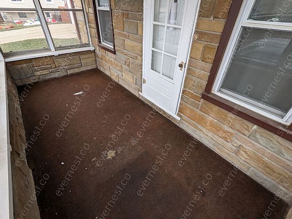 2nd image of 1126 Cedar St #1