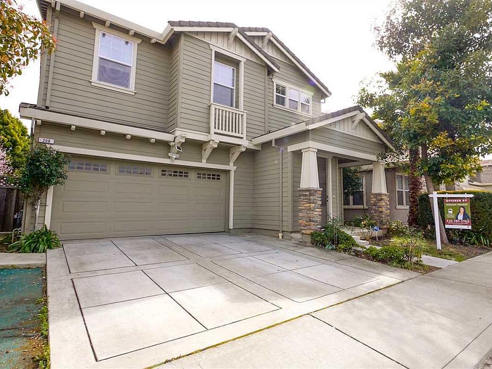1st image of 208 Elias Dr